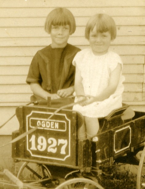 Gladys and Maxine Donaldson