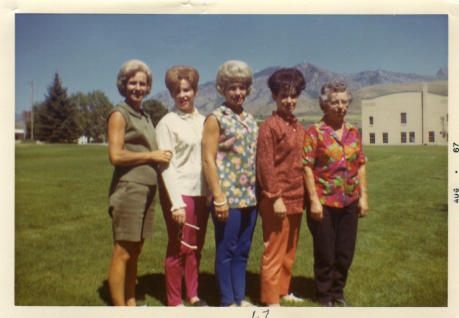 Andra Reunion, 1967, Sergene, Colleen, Millie, June, Mary.