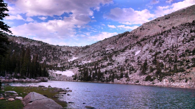 Independence Lakes Ridge looking south from Lake 2