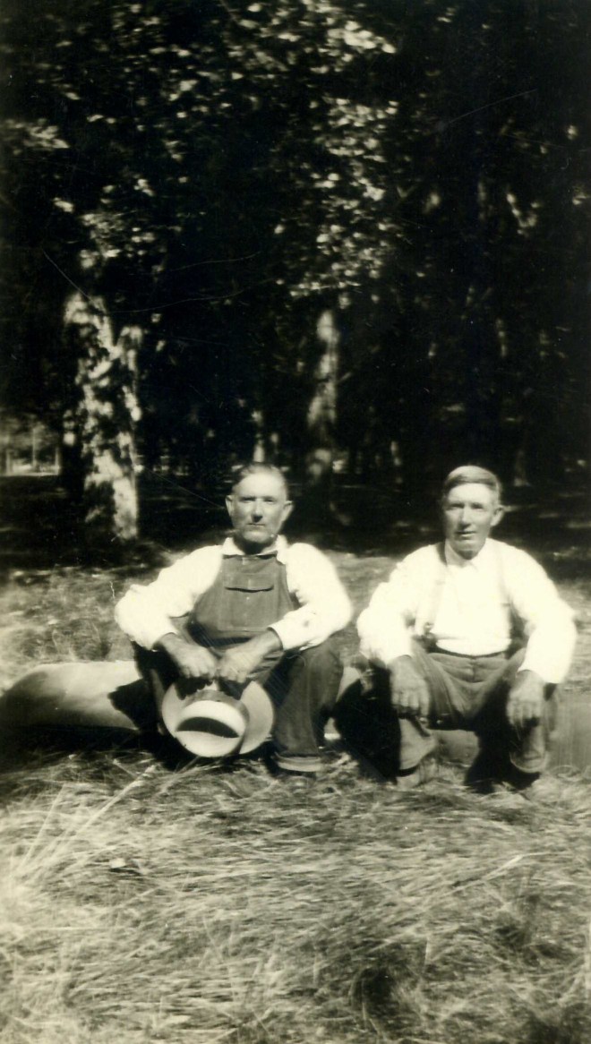 Enoch (L) and William Thomas (R) Ashcraft