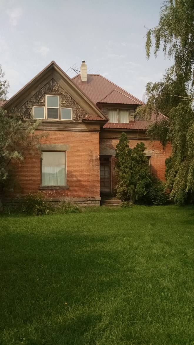 Front of Hemsley house in Plano, Idaho