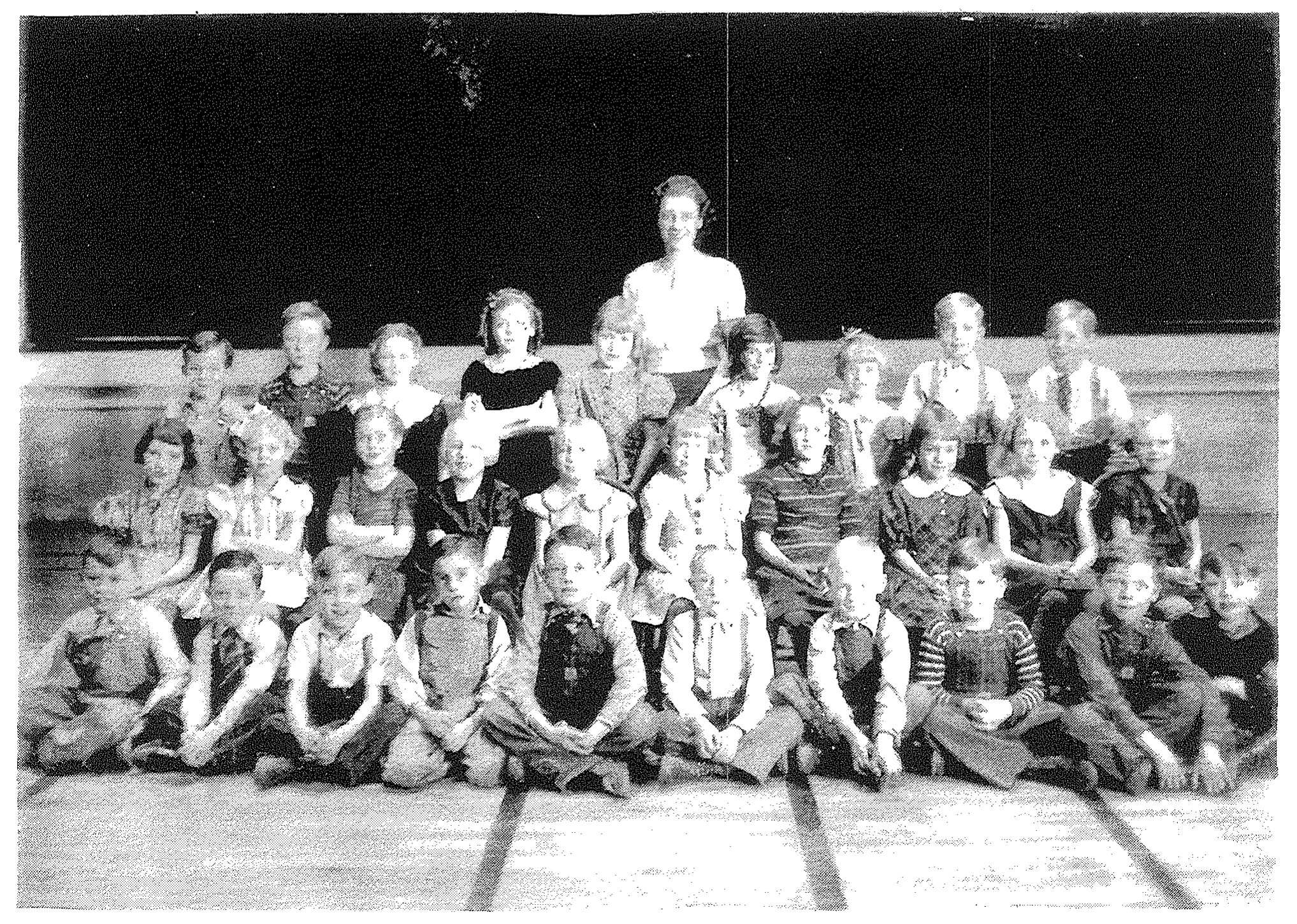 First grade class photo, 1938-39